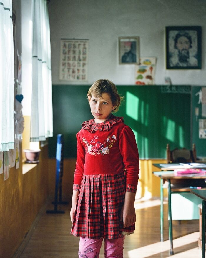 A picture of a school girl