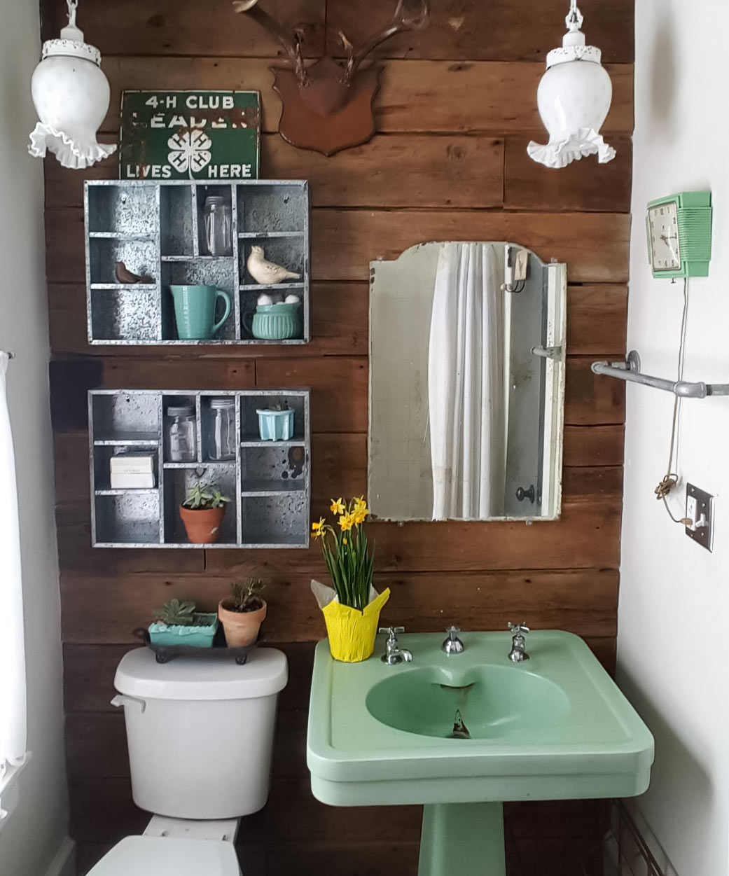 Mint green sink Mint green sink