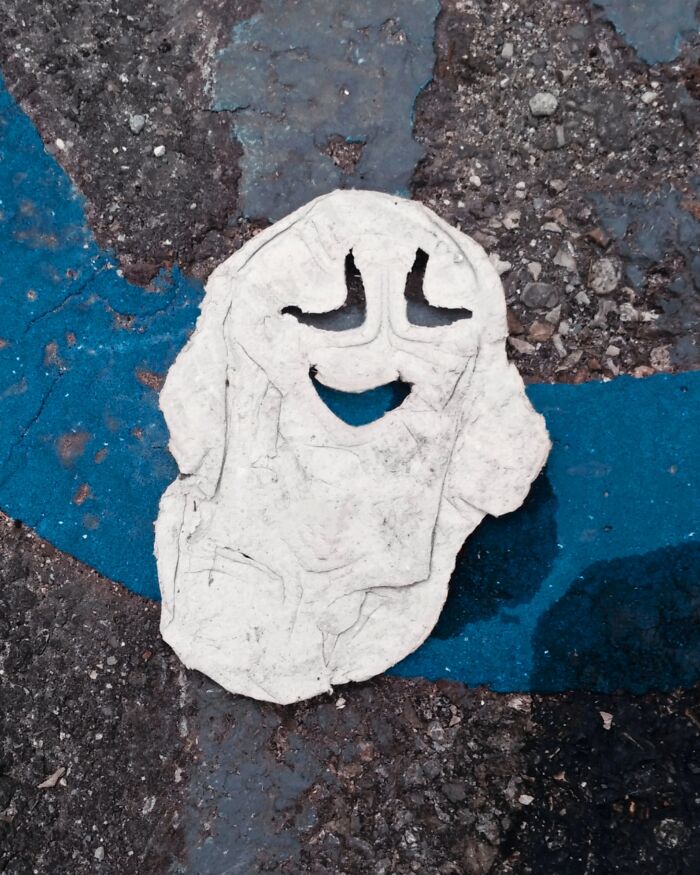 An image of an object that looks like it's smiling