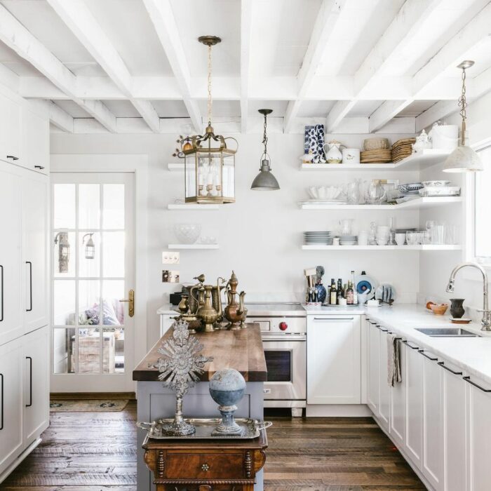 White antique kitchen with antique lights White antique kitchen with antique lights