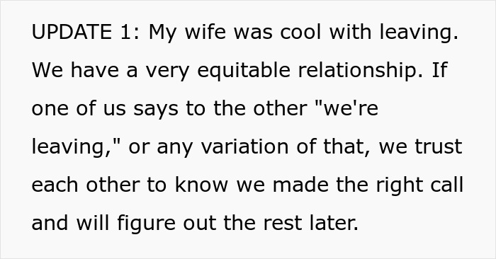Server Keeps Repeating “It’s Very Hydrating” When Customer Asks For Tap Water Server Keeps Repeating “It’s Very Hydrating” When Customer Asks For Tap Water