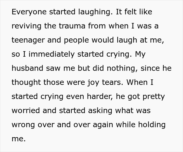 Bride Sobs After &ldquo;Degrading&rdquo; Pictures Get Shown At Wedding, Walks Out After Mom&rsquo;s Speech