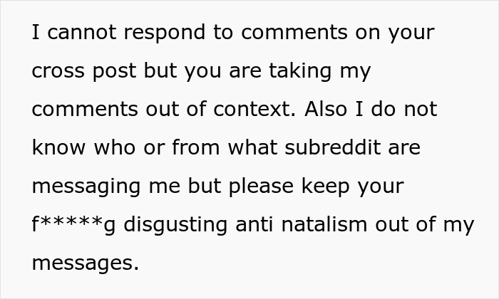 Pregnant Woman Opposes Wedding Dress Code for Her Health, Making Bride-To-Be Furious Pregnant Woman Opposes Wedding Dress Code for Her Health, Making Bride-To-Be Furious