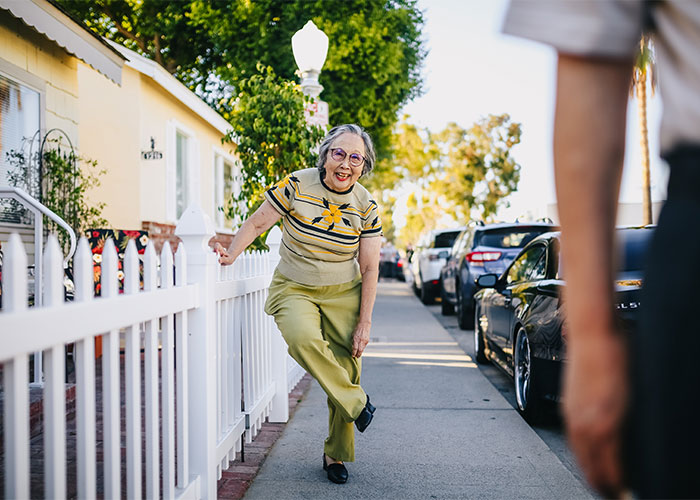 Tenant Makes Detergent Thieves Think Twice After Their Whole Load Turns Blue Tenant Makes Detergent Thieves Think Twice After Their Whole Load Turns Blue