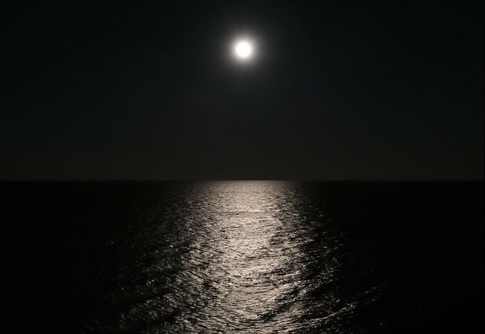 Blue-Super-Moon-Photos-From-World