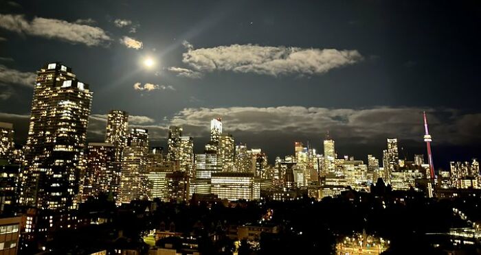 Blue-Super-Moon-Photos-From-World