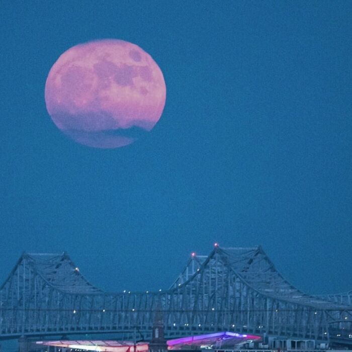 Blue-Super-Moon-Photos-From-World