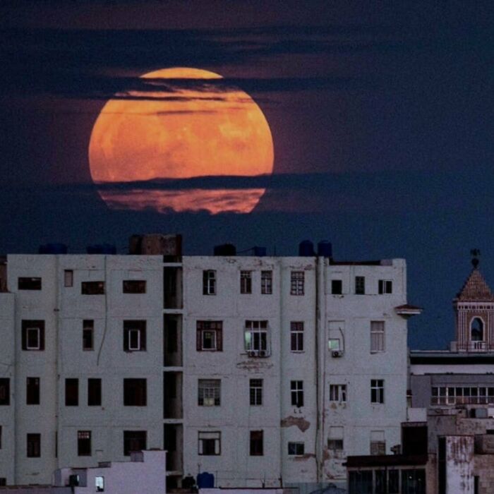 Blue-Super-Moon-Photos-From-World