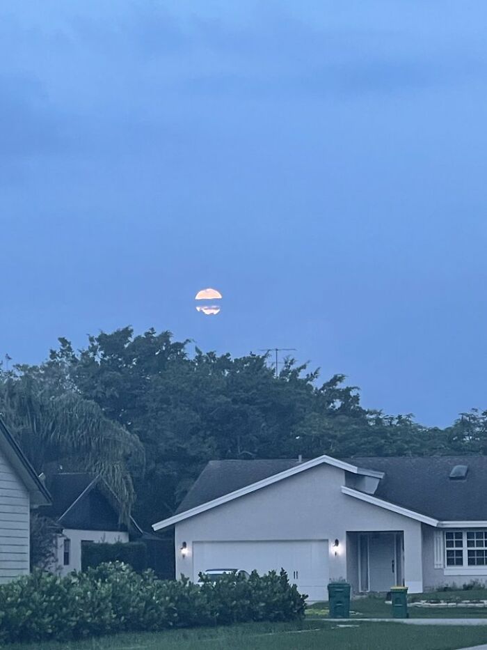 Blue-Super-Moon-Photos-From-World