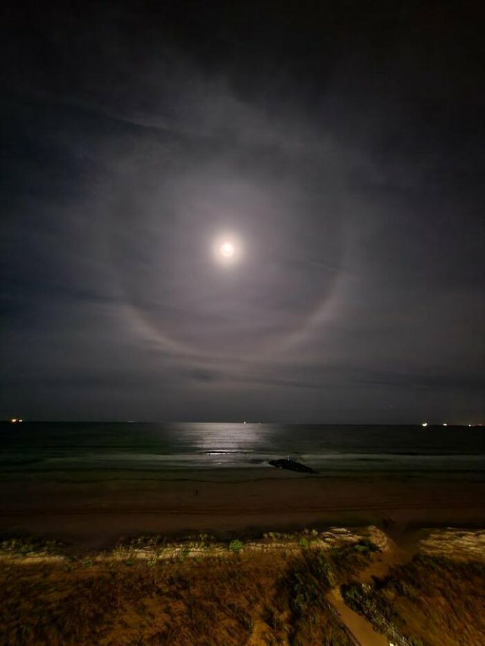 Blue-Super-Moon-Photos-From-World