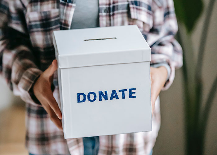 Woman Sabotages Her Boss&rsquo;s Bonus When Forced To Give Away Her Hard-Earned Money