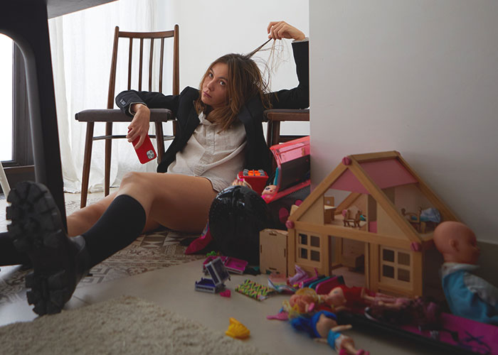 Mom Shares Horrifying Story About Brother-In-Law's GF Who Thinks She's Their 3 Y.O.