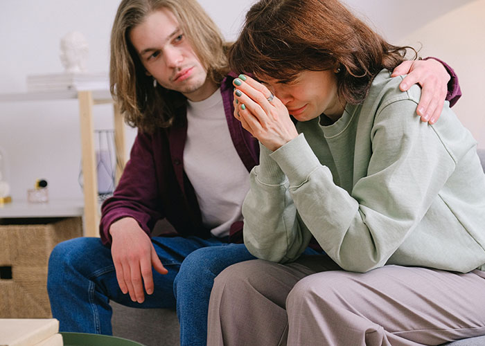 Mom Shares Horrifying Story About Brother-In-Law's GF Who Thinks She's Their 3 Y.O.