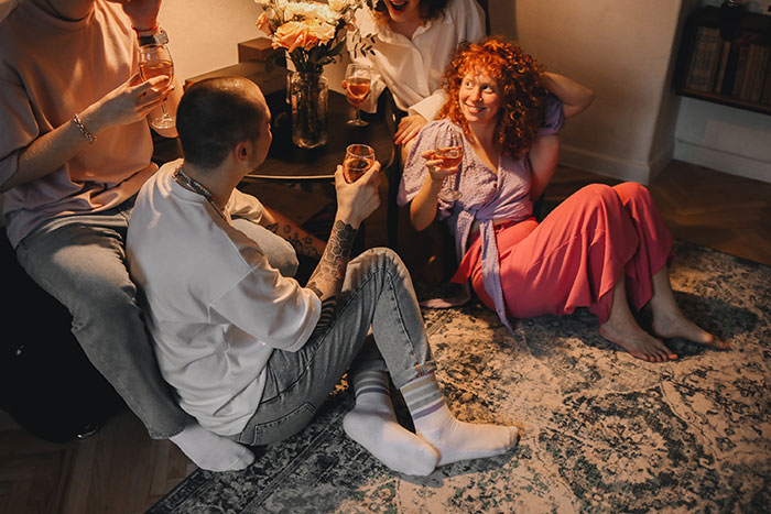 30 Kids That Experienced Growing Up In A Polyamorous Family Share What It Was Like