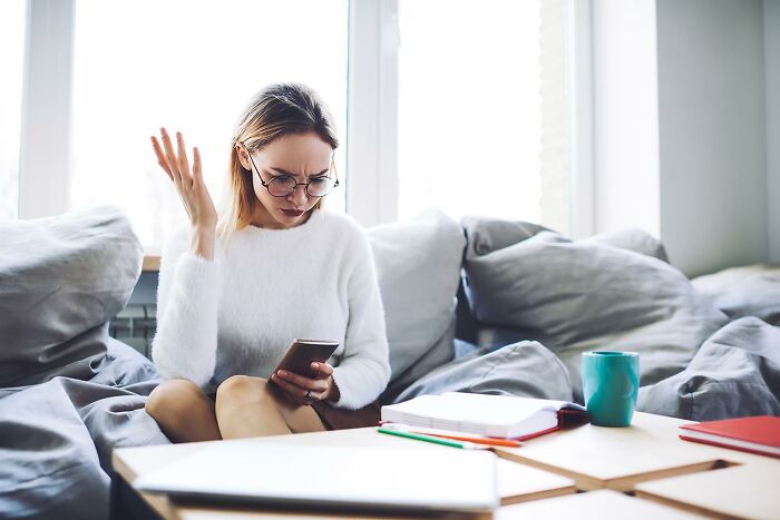 “I Rescinded My Acceptance”: 30 Times People Called Out Entitled Wedding And Party Invitations