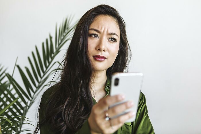 “I Rescinded My Acceptance”: 30 Times People Called Out Entitled Wedding And Party Invitations