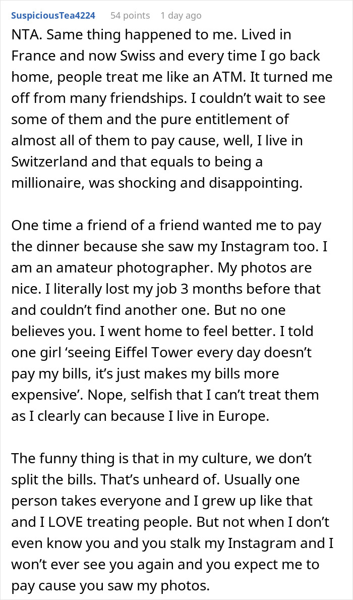 Man Refuses To Pay $825 Bill After Friend&rsquo;s Guests Go Crazy With Ordering