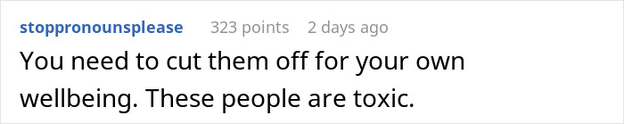 Bride Sobs After &ldquo;Degrading&rdquo; Pictures Get Shown At Wedding, Walks Out After Mom&rsquo;s Speech