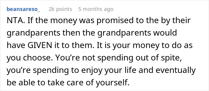 Screenshot of a social media comment defending a dad accused of robbing kids of inheritance over tradition disputes.