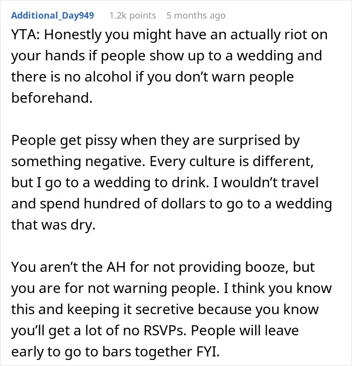 Bride Wants To Keep The Reasoning Behind Alcohol-Free Wedding Secret, Friends Put Her Under Fire Bride Wants To Keep The Reasoning Behind Alcohol-Free Wedding Secret, Friends Put Her Under Fire