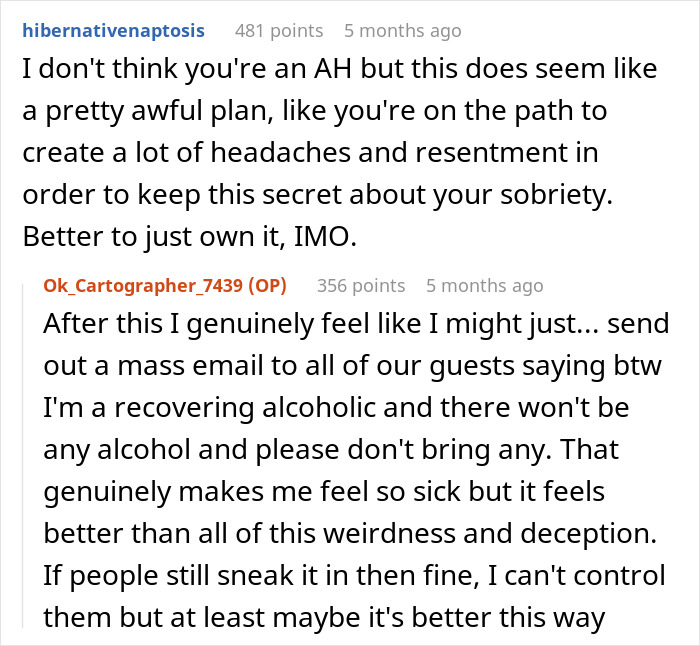 Bride Wants To Keep The Reasoning Behind Alcohol-Free Wedding Secret, Friends Put Her Under Fire Bride Wants To Keep The Reasoning Behind Alcohol-Free Wedding Secret, Friends Put Her Under Fire