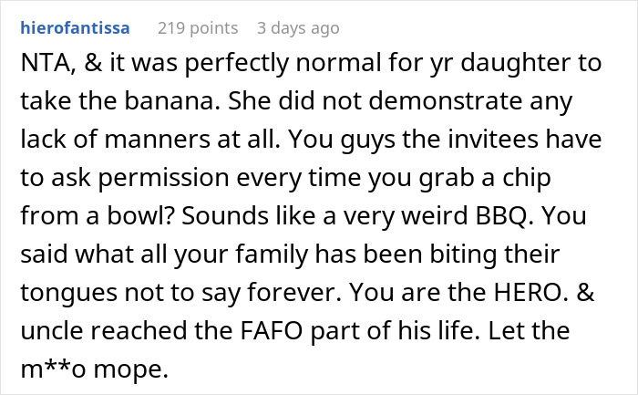 People Abandon Family BBQ After Uncle’s Screaming Fit At 6 Y.O. For Taking One Banana People Abandon Family BBQ After Uncle’s Screaming Fit At 6 Y.O. For Taking One Banana