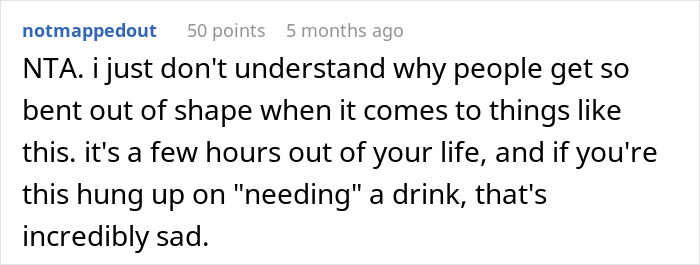 Bride Wants To Keep The Reasoning Behind Alcohol-Free Wedding Secret, Friends Put Her Under Fire Bride Wants To Keep The Reasoning Behind Alcohol-Free Wedding Secret, Friends Put Her Under Fire