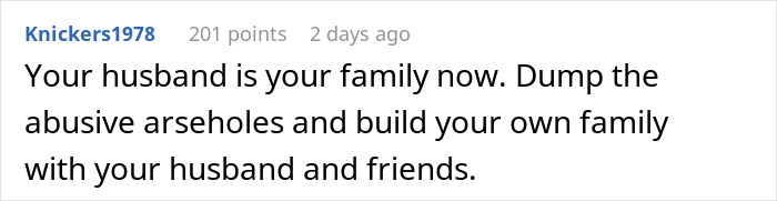 Bride Sobs After &ldquo;Degrading&rdquo; Pictures Get Shown At Wedding, Walks Out After Mom&rsquo;s Speech