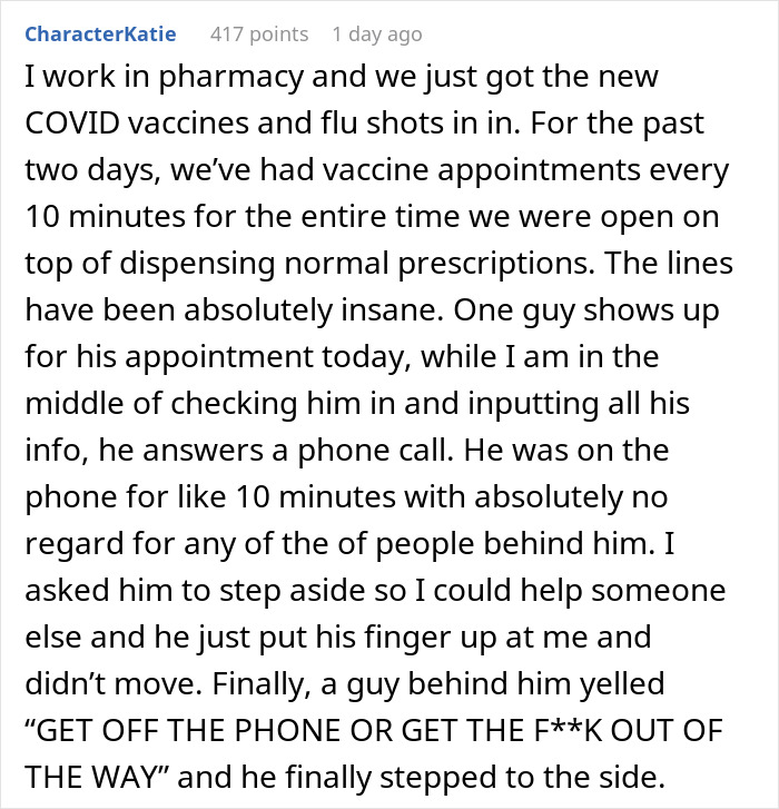 Cashier Maliciously Complies With Clients Who Keep Talking On Phone And Gesture At Him To Shut It