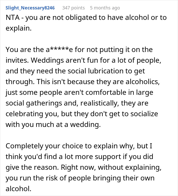 Bride Wants To Keep The Reasoning Behind Alcohol-Free Wedding Secret, Friends Put Her Under Fire Bride Wants To Keep The Reasoning Behind Alcohol-Free Wedding Secret, Friends Put Her Under Fire