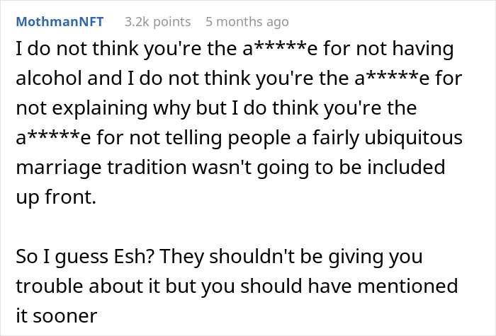Bride Wants To Keep The Reasoning Behind Alcohol-Free Wedding Secret, Friends Put Her Under Fire Bride Wants To Keep The Reasoning Behind Alcohol-Free Wedding Secret, Friends Put Her Under Fire