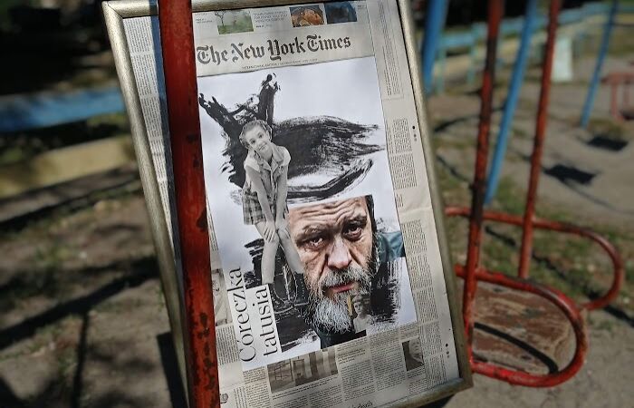 “Stepping Into The World”: A Powerful Art Project By Galina Shevtsova And Oleksandra Malyshko (28 Pics)