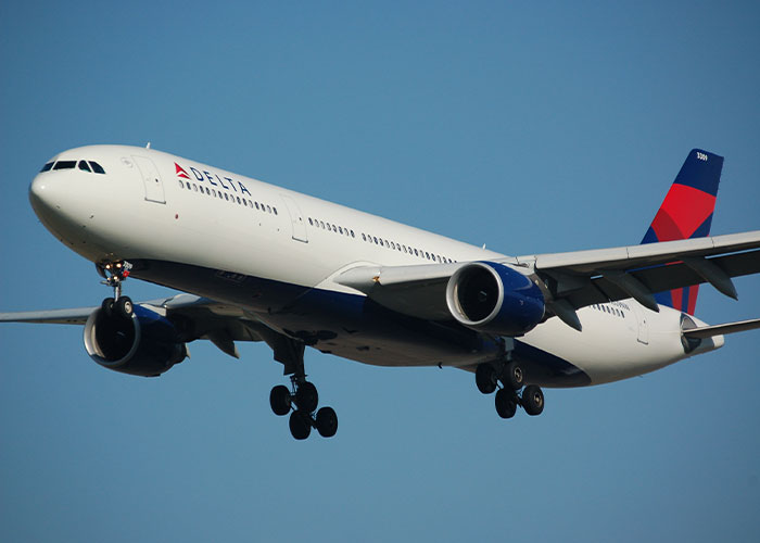 US Flight Is Forced To Ground After A Biohazard Level Of Diarrhea &ldquo;Through The Plane&rdquo;