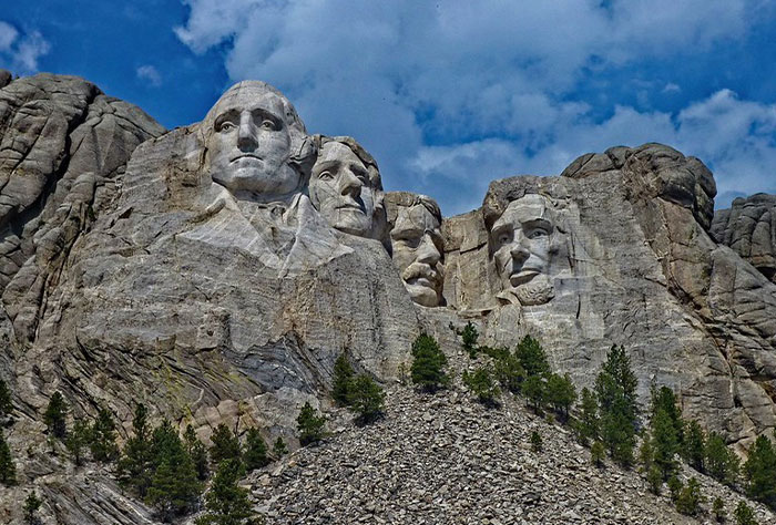 Anti-Bucket List: 35 People Share The Most Disappointing Touristy Places They've Been To