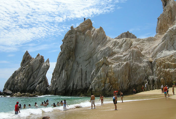 Anti-Bucket List: 35 People Share The Most Disappointing Touristy Places They've Been To