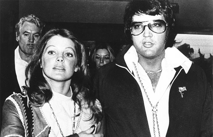 Dolly Parton Claims She Was “Heartbroken” Elvis Couldn’t Cover Hit Song ‘I Will Always Love You’