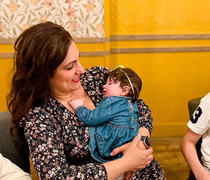 Mom Gets Back At Homophobic MIL By Dressing Her Baby Girl In Blue Every Time She Visits Mom Gets Back At Homophobic MIL By Dressing Her Baby Girl In Blue Every Time She Visits
