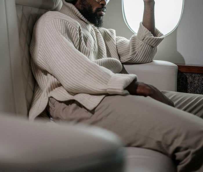 Flight Attendant Maliciously Complies With Fake Vegetarian’s Order, Makes Him Regret His Lies Flight Attendant Maliciously Complies With Fake Vegetarian’s Order, Makes Him Regret His Lies