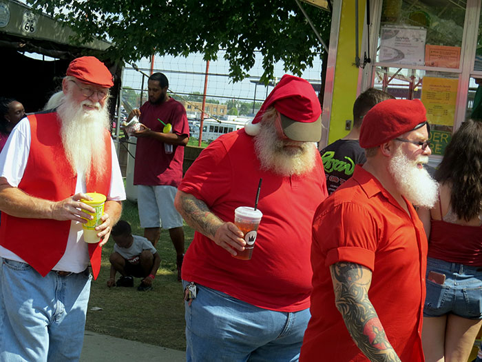 35 People Share The Most Bizarre Situations They've Witnessed That Felt Like They Were Scripted