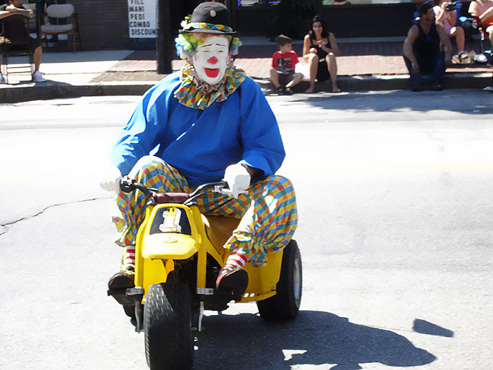 35 People Share The Most Bizarre Situations They've Witnessed That Felt Like They Were Scripted