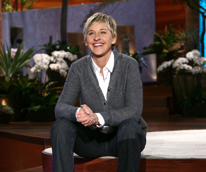 32 Of The Biggest Falls From Grace In Hollywood, According To This Viral Thread