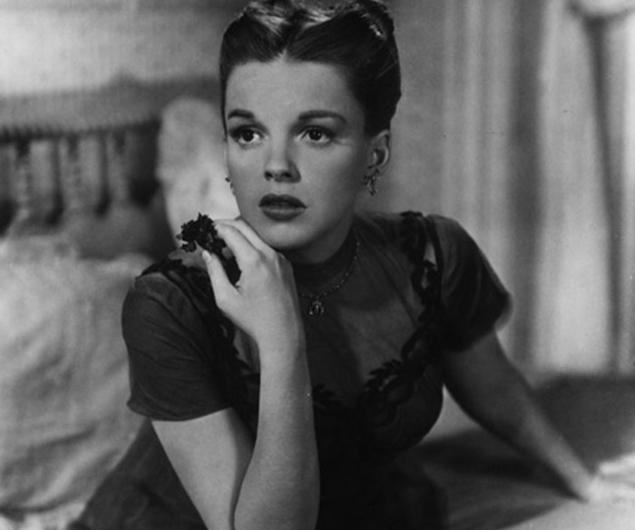 32 Of The Biggest Falls From Grace In Hollywood, According To This Viral Thread