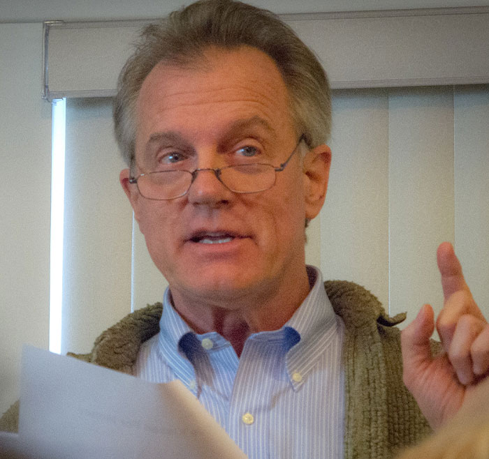 32 Of The Biggest Falls From Grace In Hollywood, According To This Viral Thread