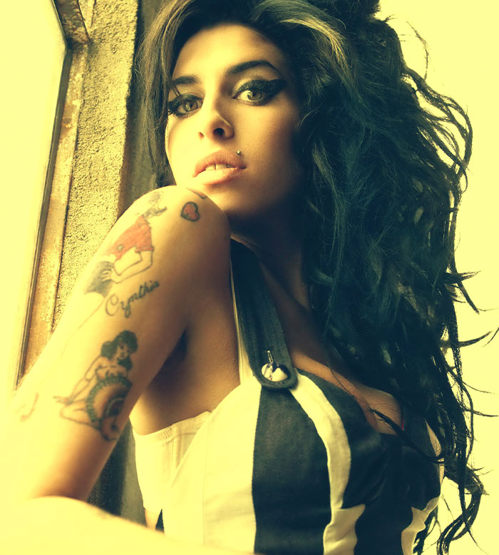 32 Of The Biggest Falls From Grace In Hollywood, According To This Viral Thread