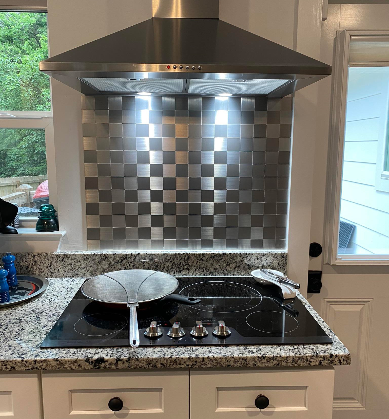 30 Stunning Kitchen Backsplash Ideas We Can&rsquo;t Get Enough Of