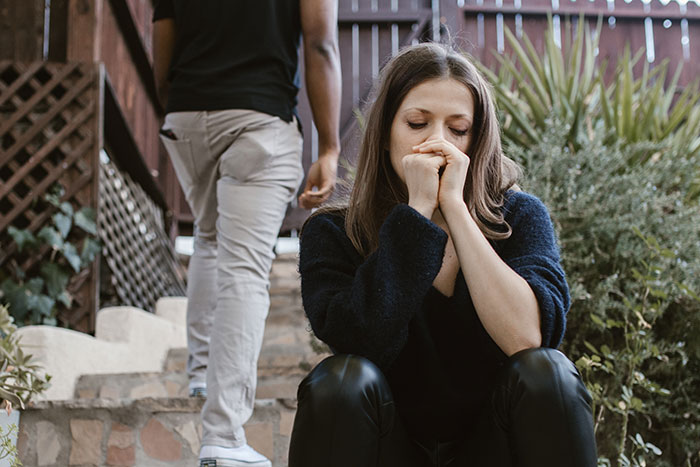 People Who Didn't Try Dating Until Later In Life Share How Their Lives Turned Out (30 Stories)