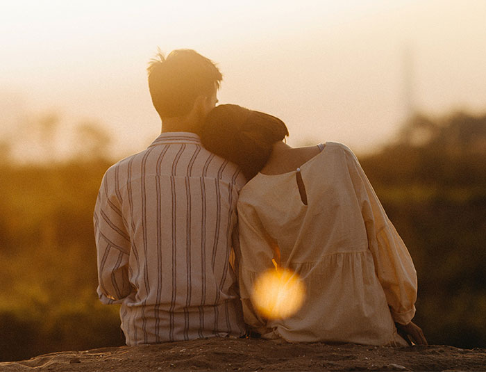 Man Is Done With Wife Always Making Them Miss Flights, Boards Plane Alone And Leaves Her Behind Man Is Done With Wife Always Making Them Miss Flights, Boards Plane Alone And Leaves Her Behind