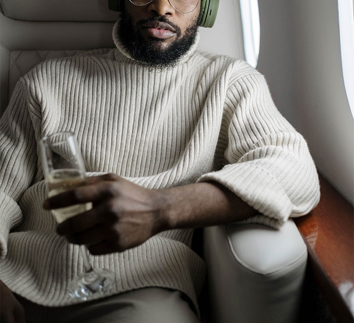 Guy&rsquo;s Sweet Surprise For His GF Turns Sour After MIL Gets Mad For Being Excluded From 1st Class