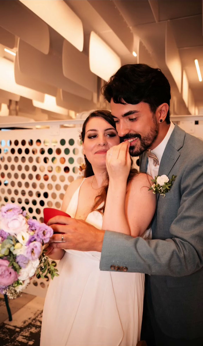 Couple Goes With Unorthodox Decision Of Catering McDonald’s, It Ends Up Being A Hit Couple Goes With Unorthodox Decision Of Catering McDonald’s, It Ends Up Being A Hit