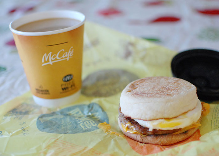 McDonald&rsquo;s Employee Just Broke The Internet After Spilling Secrets About The Breakfast Menu